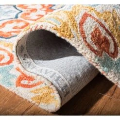 Gloria Medallion Tufted Accent Rug - Safavieh -Safavieh GUEST 0ce1be9a fc1e 4e42 9967 402d474cc797