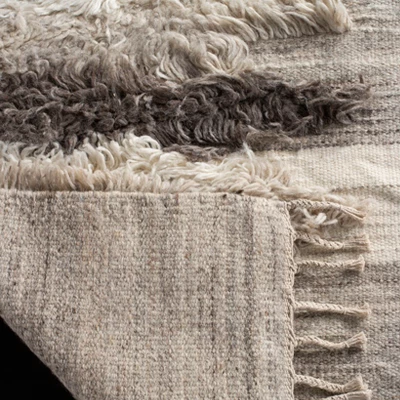 Knotted Issa Rug - Safavieh 2 Knotted Issa Rug - Safavieh - Image 2