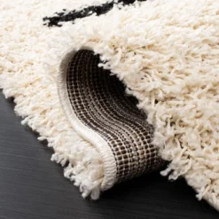 Venus Shag VNS604 Power Loomed Area Rug - Safavieh -Safavieh GUEST 1fc5a50f 1e40 46c6 9da1 102083fb82cc