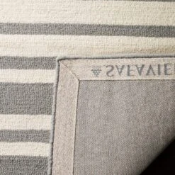 Safavieh Kids SFK917 Hand Tufted Area Rug - Safavieh 5 Safavieh Kids SFK917 Hand Tufted Area Rug - Safavieh -Safavieh GUEST 2b5dc1da 7b9c 4a0d a0c4 f731456e3dca