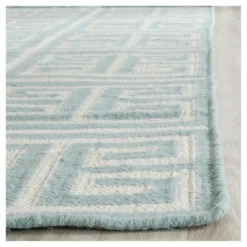 Isabella Dhurrie Rug - Safavieh
