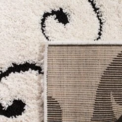 3'3"x5'3" Swirl Loomed Accent Rug Ivory/Black - Safavieh -Safavieh GUEST 389d2c93 99a0 4024 bb86 de13e8a7a96b