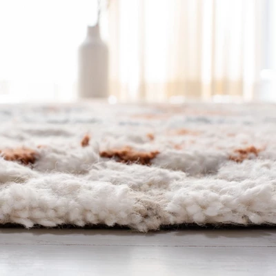 Casablanca CSB618 Hand Tufted Moroccan Shag Area Rug - Safavieh 3 Casablanca CSB618 Hand Tufted Moroccan Shag Area Rug - Safavieh - Image 3