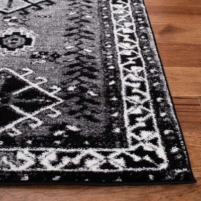 Vintage Hamadan VTH293 Power Loomed Area Rug - Safavieh 2 Vintage Hamadan VTH293 Power Loomed Area Rug - Safavieh - Image 2