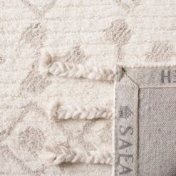 Casablanca CSB203 Hand Tufted Moroccan Area Rug - Safavieh 9 Casablanca CSB203 Hand Tufted Moroccan Area Rug - Safavieh -Safavieh GUEST 5cf8269a 5817 4cce 8c48 26e11b94a044