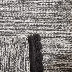 Winnifred Woven Rug - Safavieh -Safavieh GUEST 68b3b3d3 091e 4420 92b7 ec8d11ab1696