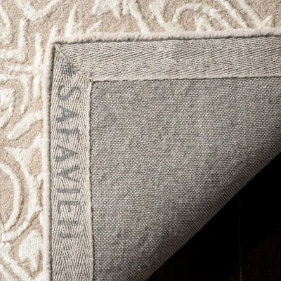 Gwen Medallion Tufted Accent Rug - Safavieh 2 Gwen Medallion Tufted Accent Rug - Safavieh - Image 2