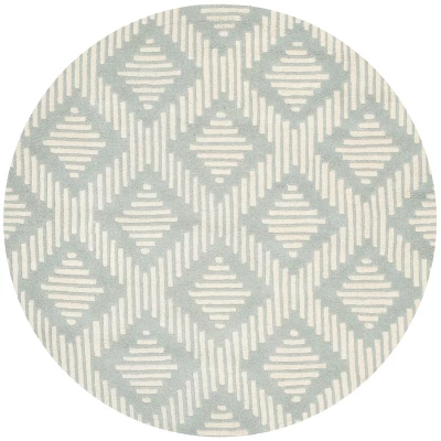 Becky Geometric Tufted Accent Rug - Safavieh 8 Becky Geometric Tufted Accent Rug - Safavieh - Image 8