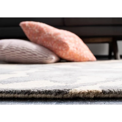 Bardene Rug - Safavieh 2 Bardene Rug - Safavieh - Image 2