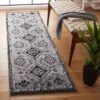 Vintage Hamadan VTH293 Power Loomed Area Rug - Safavieh