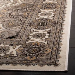 3'3"x4'7" Medallion Loomed Accent Rug Ivory - Safavieh