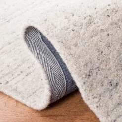 Himalaya HIM413 Hand Tufted Area Rug - Safavieh -Safavieh GUEST d33f358a 4ec4 4e2b 8fe1 99a30ba1bb04