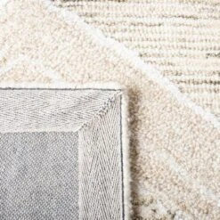 Casablanca CSB775 Hand Tufted Area Rug - Safavieh -Safavieh GUEST da933991 c249 4db5 8265 d7f57a1efad0