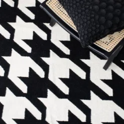 Madaket Dhurrie Rug - Safavieh 5 Madaket Dhurrie Rug - Safavieh -Safavieh GUEST eb9aba96 bdf5 496b a721 5e9e2d5e109d