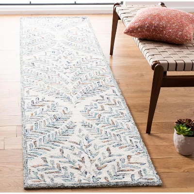 Capri CPR208 Hand Tufted Area Rug - Safavieh 1 Capri CPR208 Hand Tufted Area Rug - Safavieh