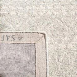 Micro-Loop MLP502 Hand Tufted Area Rug - Safavieh -Safavieh GUEST effd955e 95d2 4595 951a a15924660c38