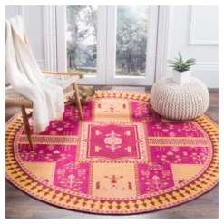 McKenna Loomed Rug - Safavieh